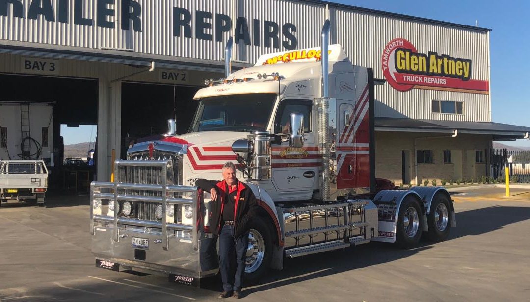Mick McCulloch takes delivery of Kenworth T610 SAR
